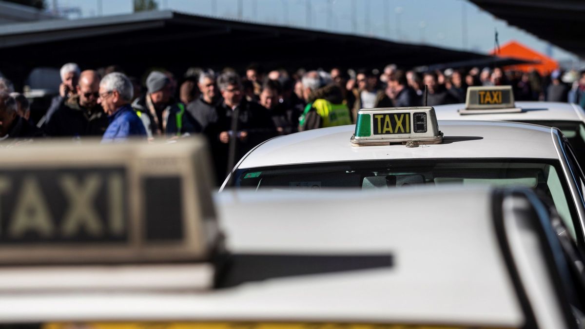 "He roto el carné del PP": el taxi castiga a la derecha tras su guerra contra las VTC