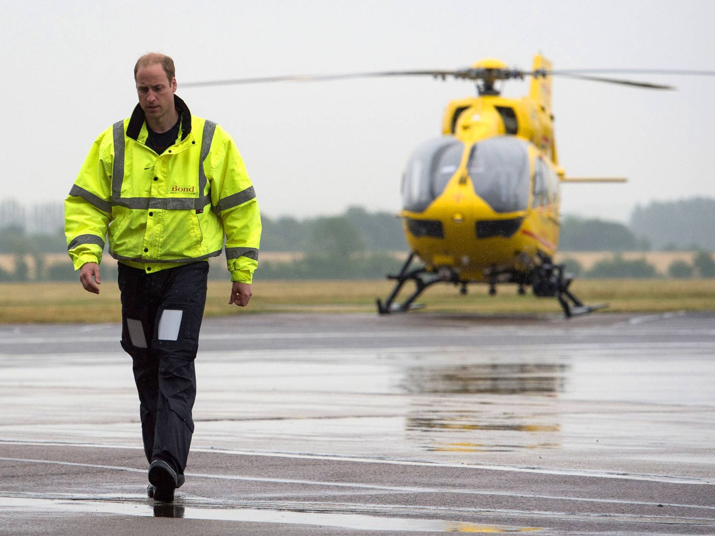 El duque ha realizado diversas operaciones de salvamento en un helicóptero ambulancia. (Getty)