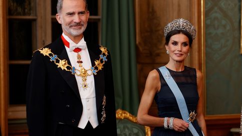 La visita de los Reyes a Suecia es un éxito mediático… y no solo por los looks de Letizia 