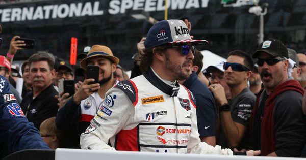Foto: Las 500 Millas de Indianápolis y las 24 Horas de Daytona han impulsado la imagen de Fernando Alonso en Estados Unidos. (Imago)