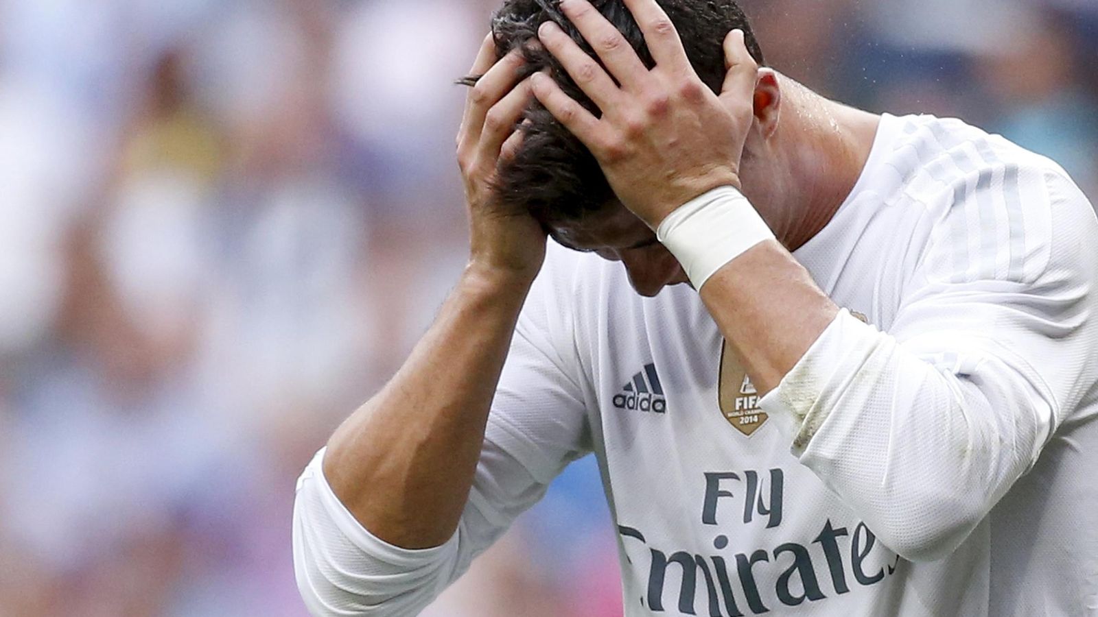 Foto: Cristiano se lamenta tras fallar una ocasión de gol (REUTERS)