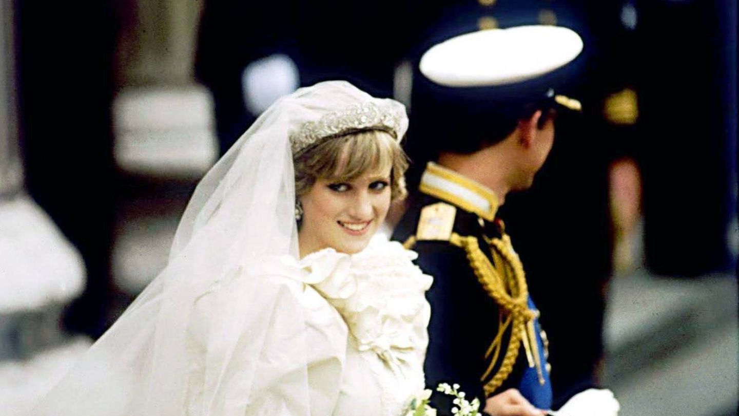 Carlos y Diana, el día de su boda. (Cordon Press)