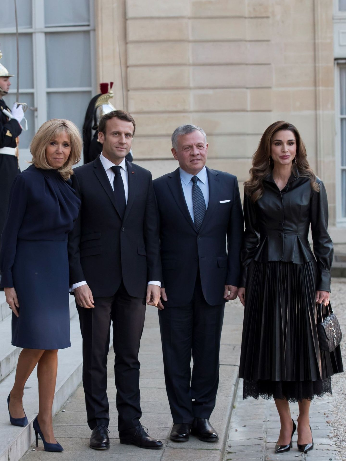 Brigitte y Emmanuel Macron, junto a Abdalá II y Rania de Jordania. (EFE)