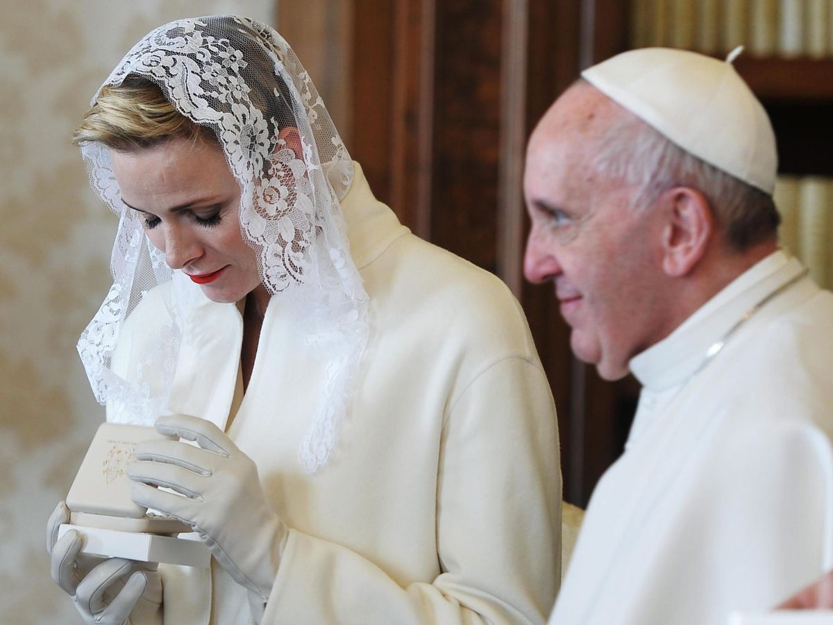 Foto: Chalène en audiencia con el papa Francisco. (EFE/Pool/Filippo Monteforte)