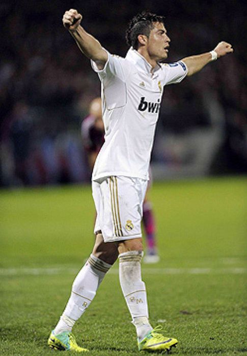 Foto: El Real Madrid acaba con su gafe francés y Cristiano ‘se pone’ a cien