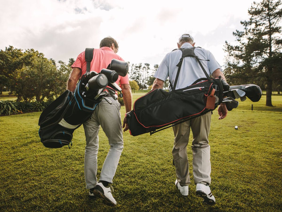 Foto: ¿Necesitas argumentos para jugar al golf? Este estudio te va a ayudar mucho. (iStock)