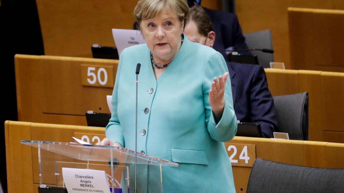 Merkel: "Los enemigos de Europa se frotan las manos con esta crisis"