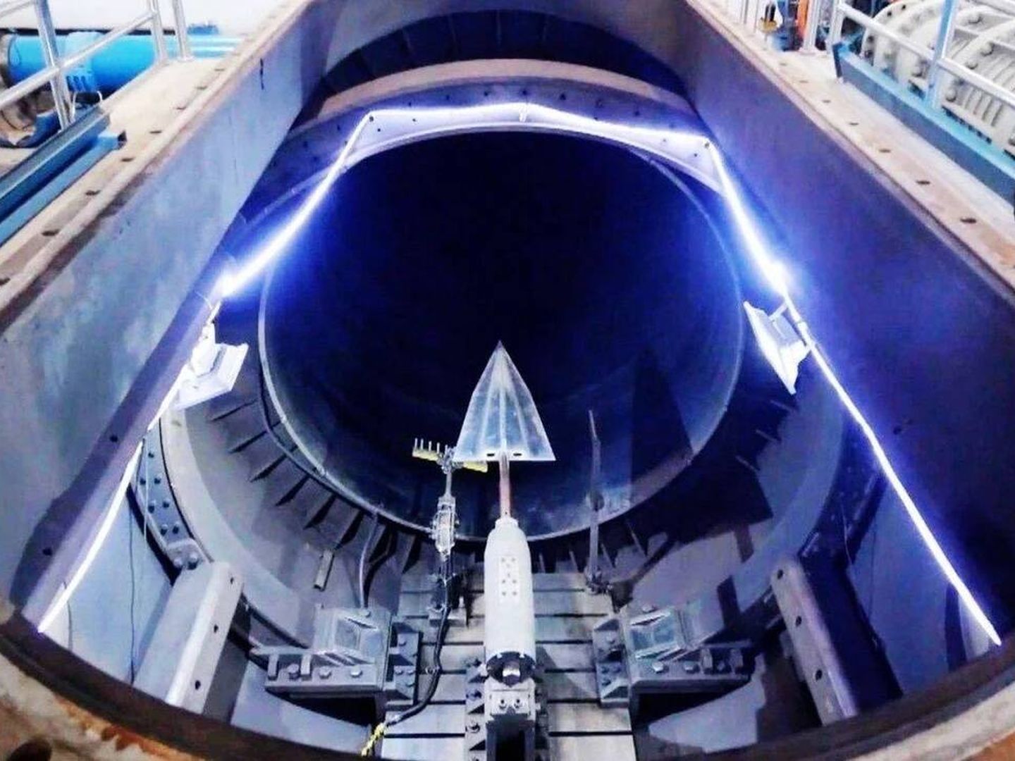 El túnel de viento hipersónico chino JF-12. No existen imágenes del mayor del mundo, capaz de probar vehículos a Mach 30, el JF-22 (China Central Television)