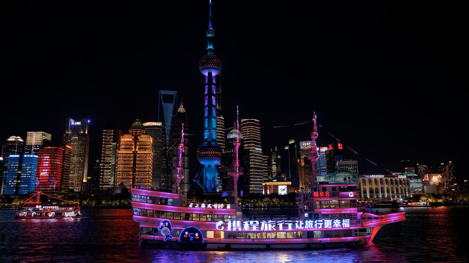 La ciudad de Shanghai, una de las más densas del planeta. (EFE EPA ALEX PLAVEVSKI)