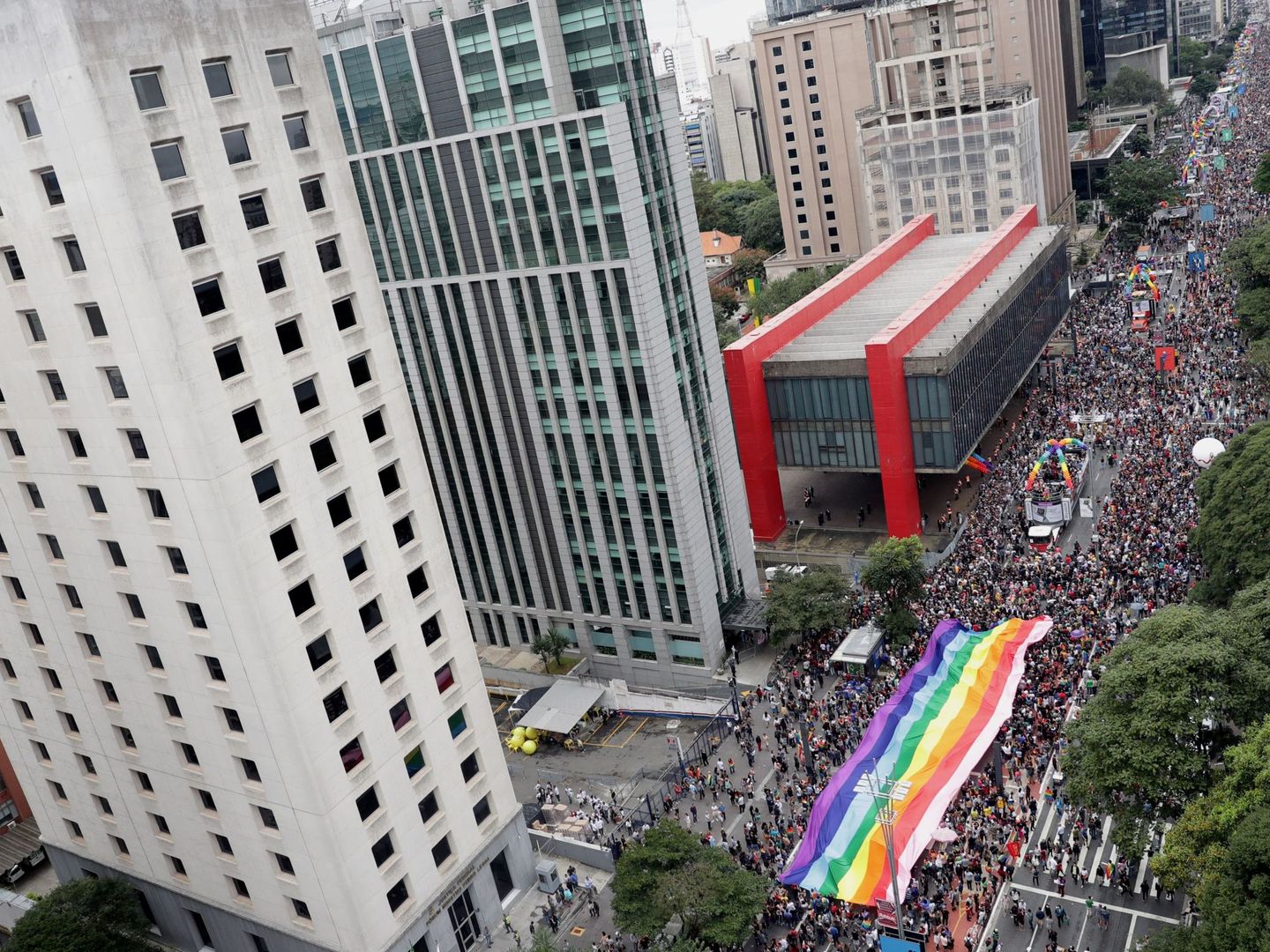 Desfile del Orgullo Homosexual en la Avenida Paulista de Sao Paulo (Brasil). (EFE)
