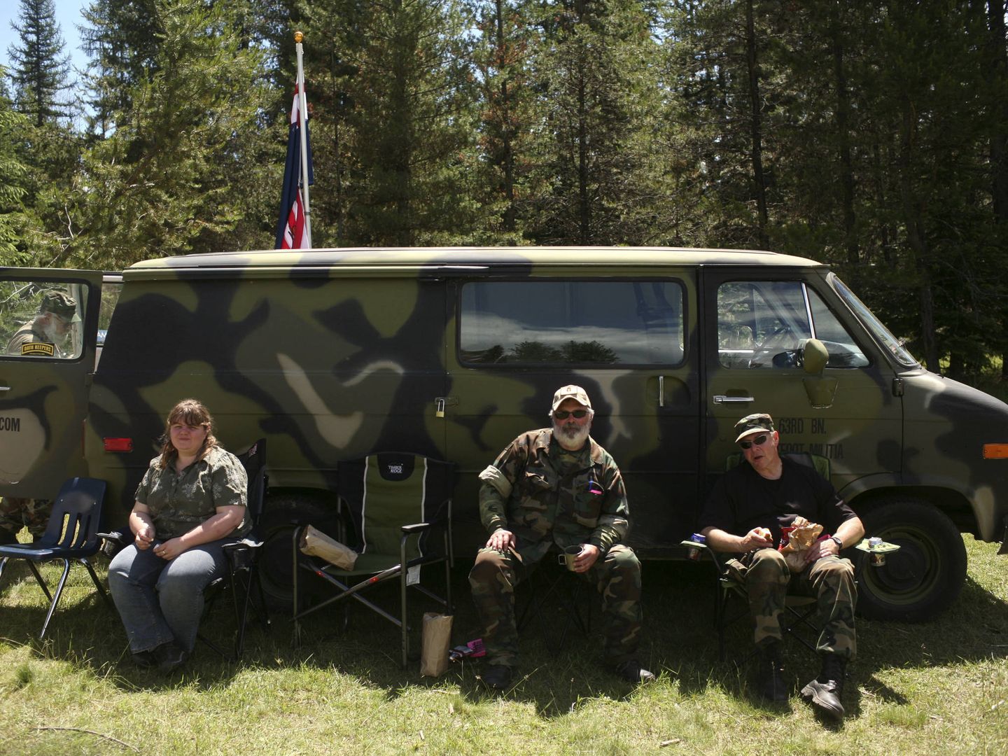 Miembros de la Milicia Light Foot, de Spokane, durante un encuentro anual de este tipo de grupos en Priest River, Idaho. (Reuters)