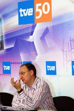 Fran Llorente hace caso omiso del ERE y mantendrá a su equipo de informativos de TVE hasta las elecciones