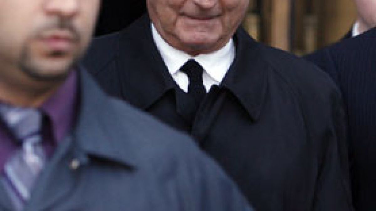 Madoff fue hospitalizado tras sufrir una agresión en prisión