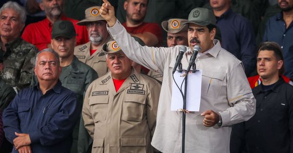 Foto: El presidente de Venezuela, Nicolás Maduro, habla durante un acto de Gobierno este sábado en Caracas (Venezuela). (EFE)