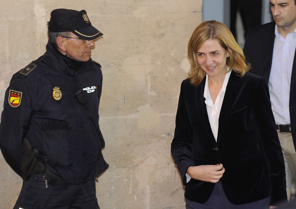 Foto: La infanta Cristina a la salida del juzgado de Palma de Mallorca. (Reuters)