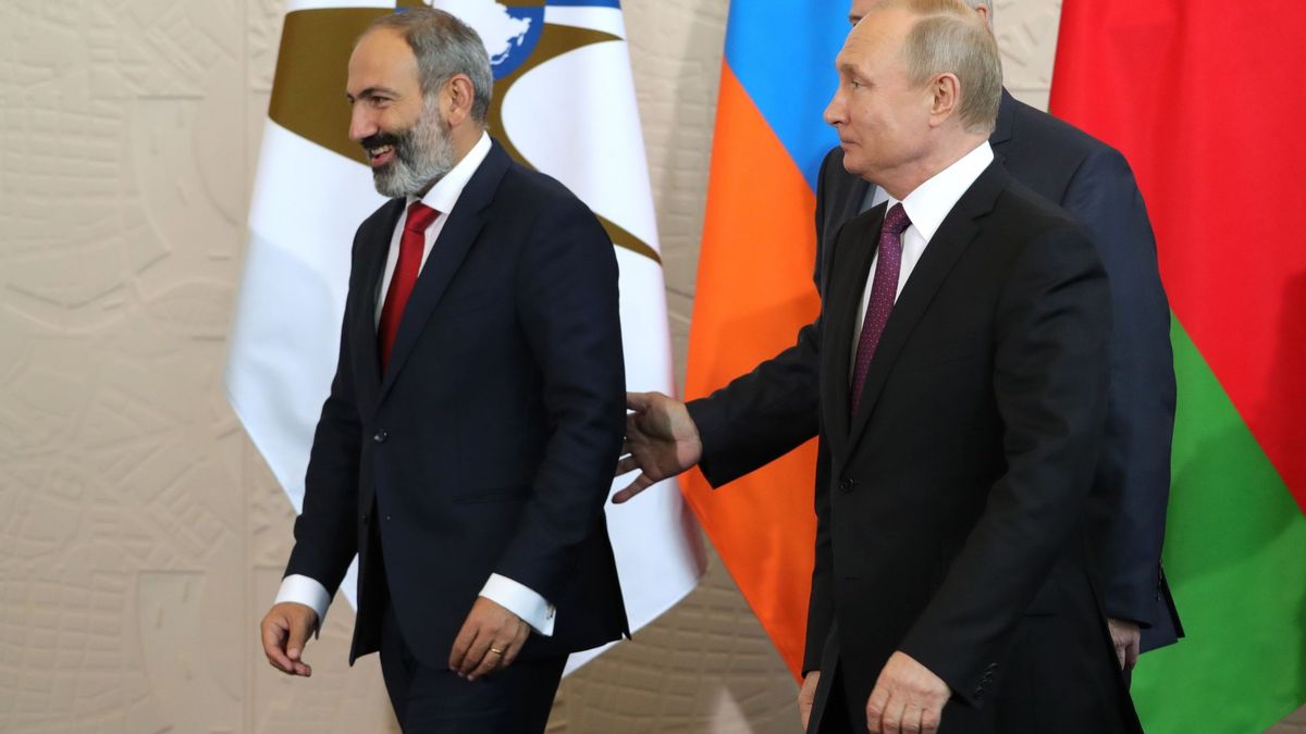 Armenia se planta ante Putin y no firma la declaración final de la cumbre de la OTSC