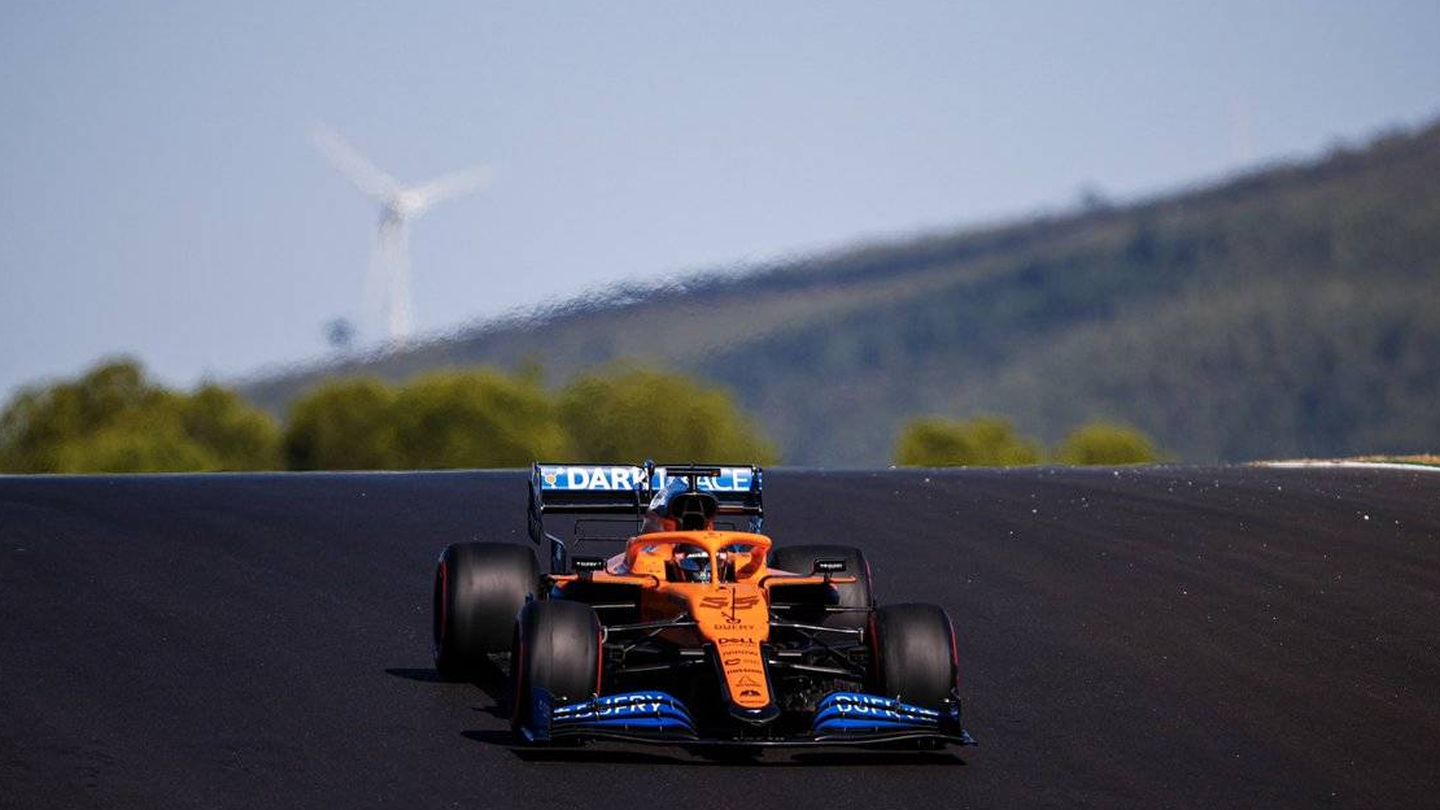 El nuevo asfalto de Portimao ha complicado la vida a los equipos, con una carrera totalmente incierta (McLaren)