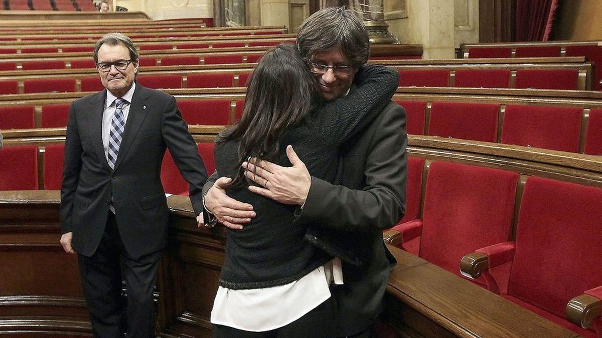 Marcela Topor, la 'periodista' rumana que ya ejerce de primera dama de Cataluña