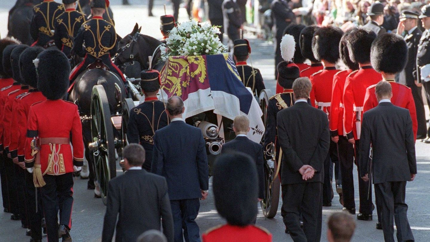 Cortejo fúnebre de la princesa Diana. (EFE)