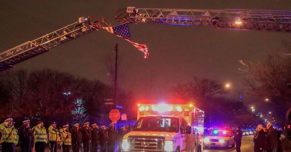 Foto: Una ambulancia del departamento de bomberos de Chicago. (EFE) 