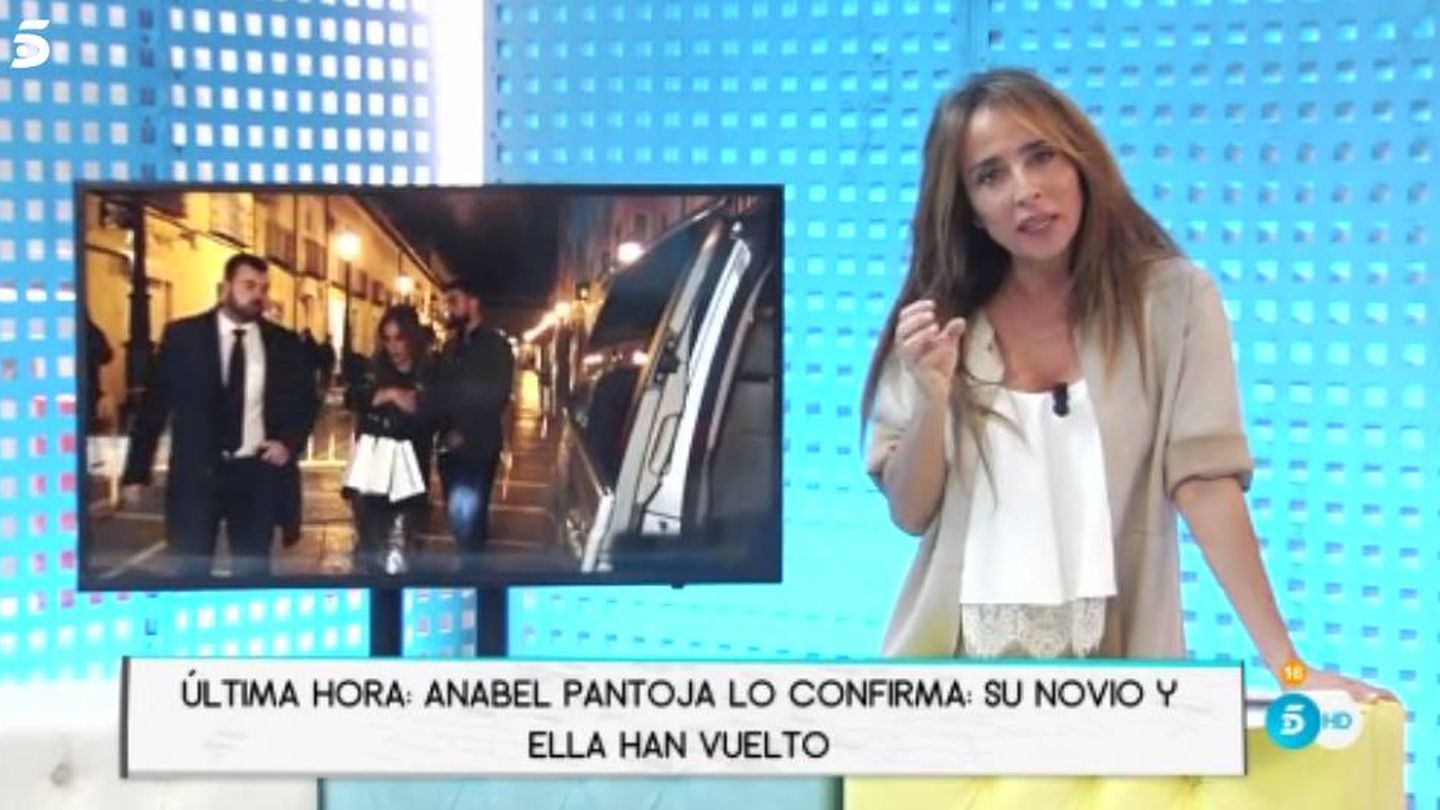 María Patiño en el programa 'Socialité' dando la exclusiva. 