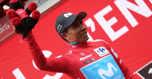Foto: Imagen de Nairo Quintana en el podium de la novena etapa. (EFE)