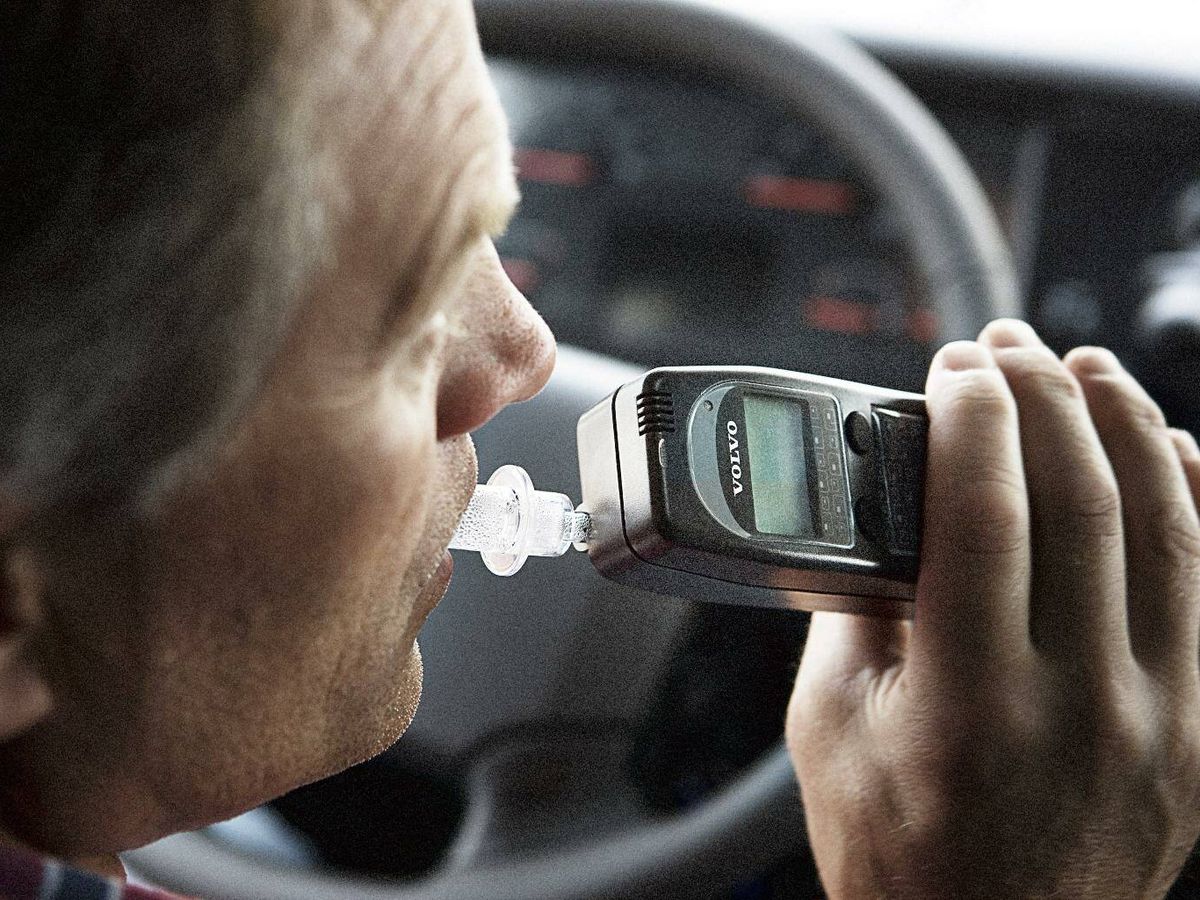 Foto: Volvo lleva años trabajando en sistemas para evitar que los conductores puedan circular tras beber alcohol. 