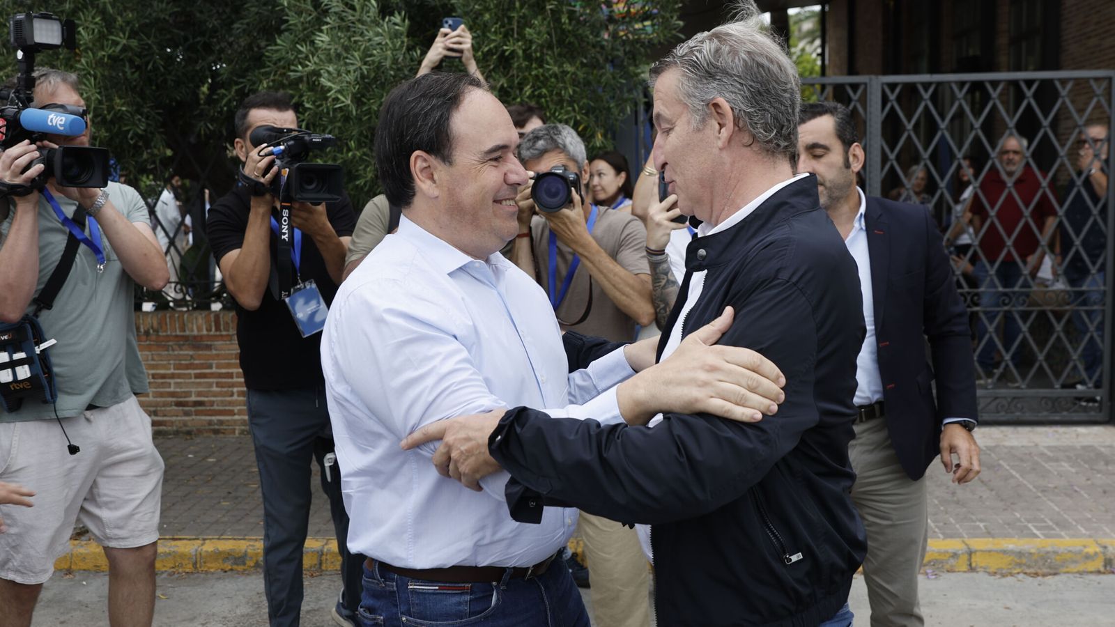 Pérez Llorca afronta en modo preleectoral el debate sobre la Comunitat pese a los silencios de Génova