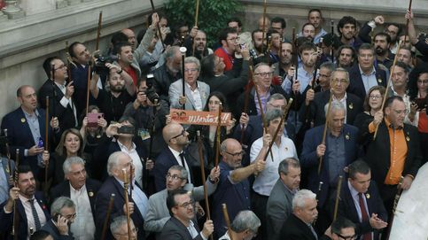 Doscientos alcaldes independentistas viajan a Bruselas para explicar la situación catalana