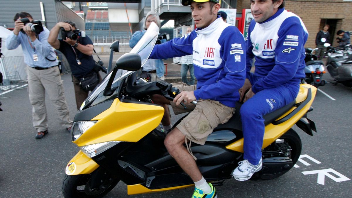 Fernando Alonso tiene nuevo jefe en la F1: el gran 'socio' de Valentino Rossi en MotoGP
