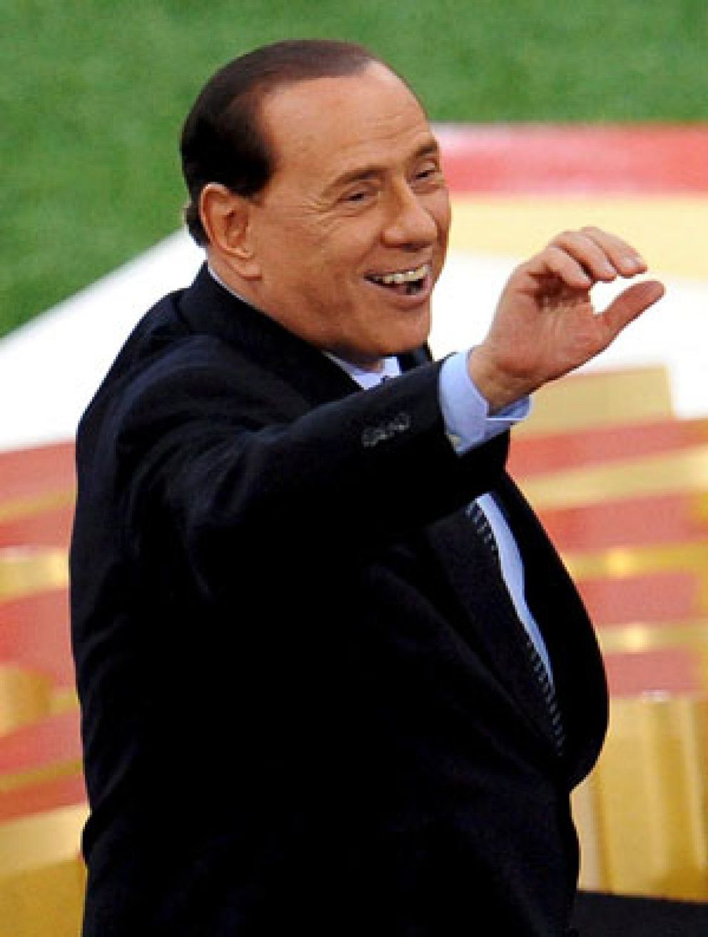 Foto: Berlusconi fingió una boda con una joven