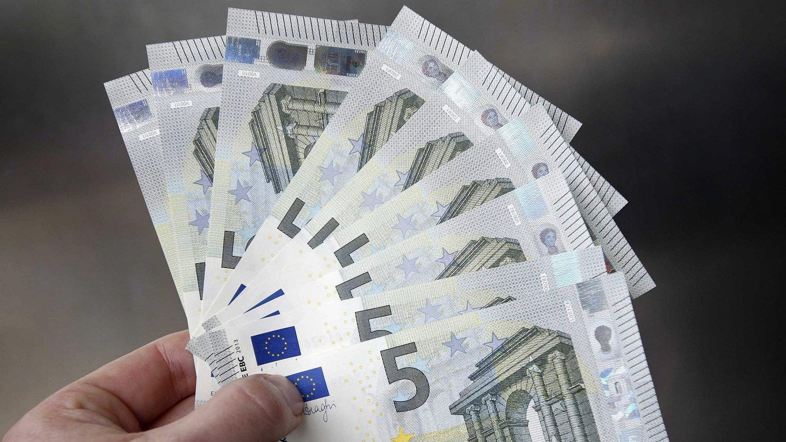 Foto: La deuda externa se situó al acabar el primer trimestre de este año en 1,042 billones de euros. (EFE)