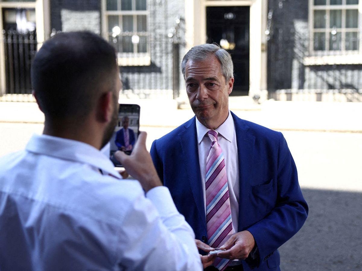 Foto: Archivo: El ex líder del partido Brexit Nigel Farage. (Reuters / Henry Nicholls)