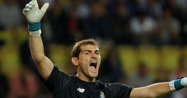 Foto: Iker Casillas juega su tercera temporada en el Oporto. (Reuters)