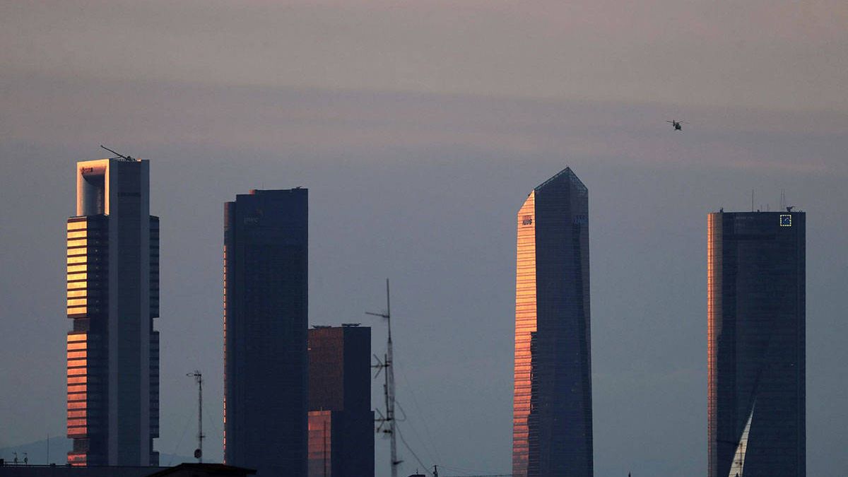 Madrid y Cataluña lideran la lista de alarmas por blanqueo de capitales: así trabajan los registradores del CRAB
