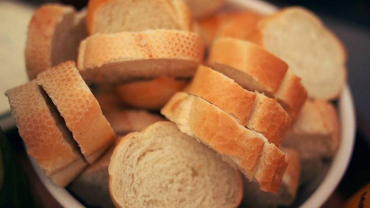 La cosumbre española de acompañarlo todo con pan, sorprende a los estudiantes extranjeros. (Pixabay)