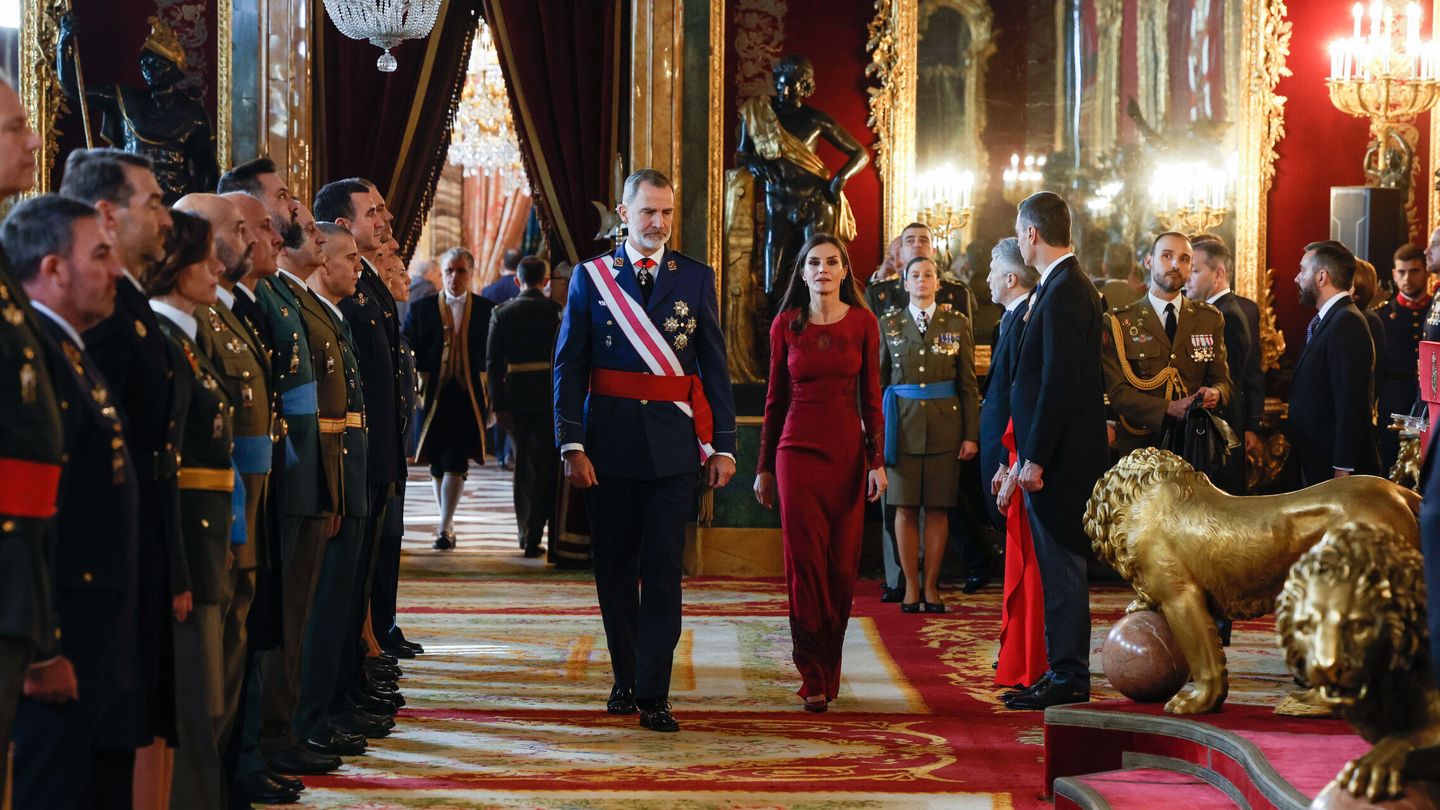 El rey Felipe VI y la reina Letizia, en la celebración de la Pascua Militar. (EFE)
