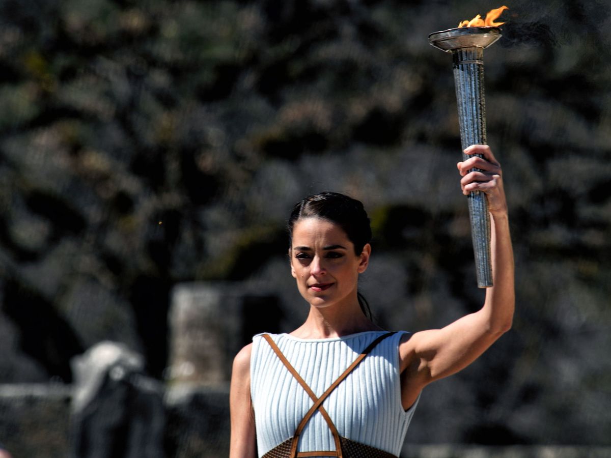 Foto: La ceremonia de encendido de la antorcha olímpica se celebró este jueves en Olimpia (Grecia). (EFE)