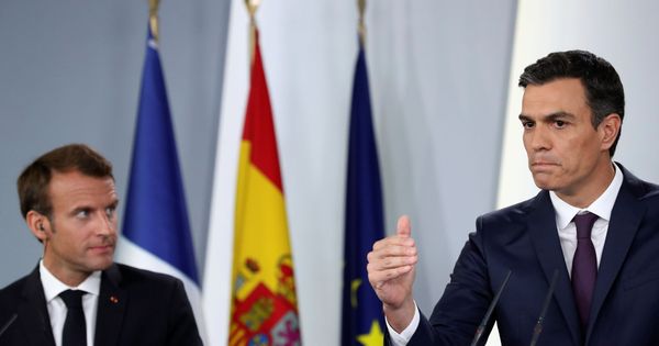 Foto: Emmanuel Macron y Pedro Sánchez. (Reuters)