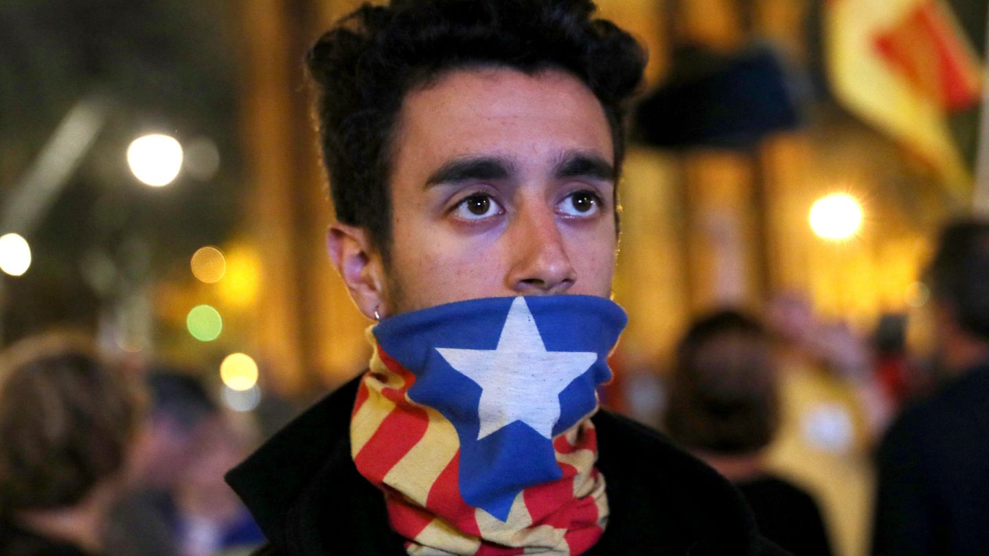 Y la tristeza al conocer que no se proclamará la república catalana (Reuters)