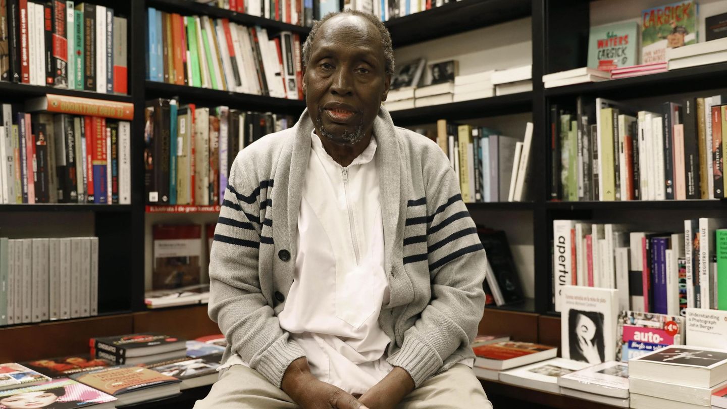 El eterno aspirante al Nobel de Literatura, el escritor keniata Ngugi wa Thiong'o, en Barcelona en 2018. (EFE) 