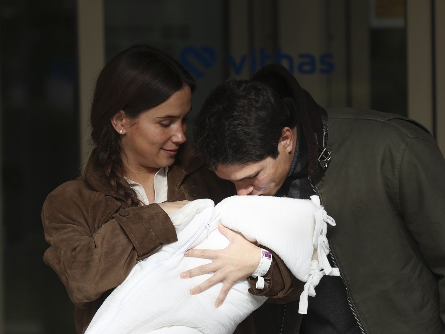 Las primeras palabras de María Pombo y Pablo Castellanos tras recibir ...