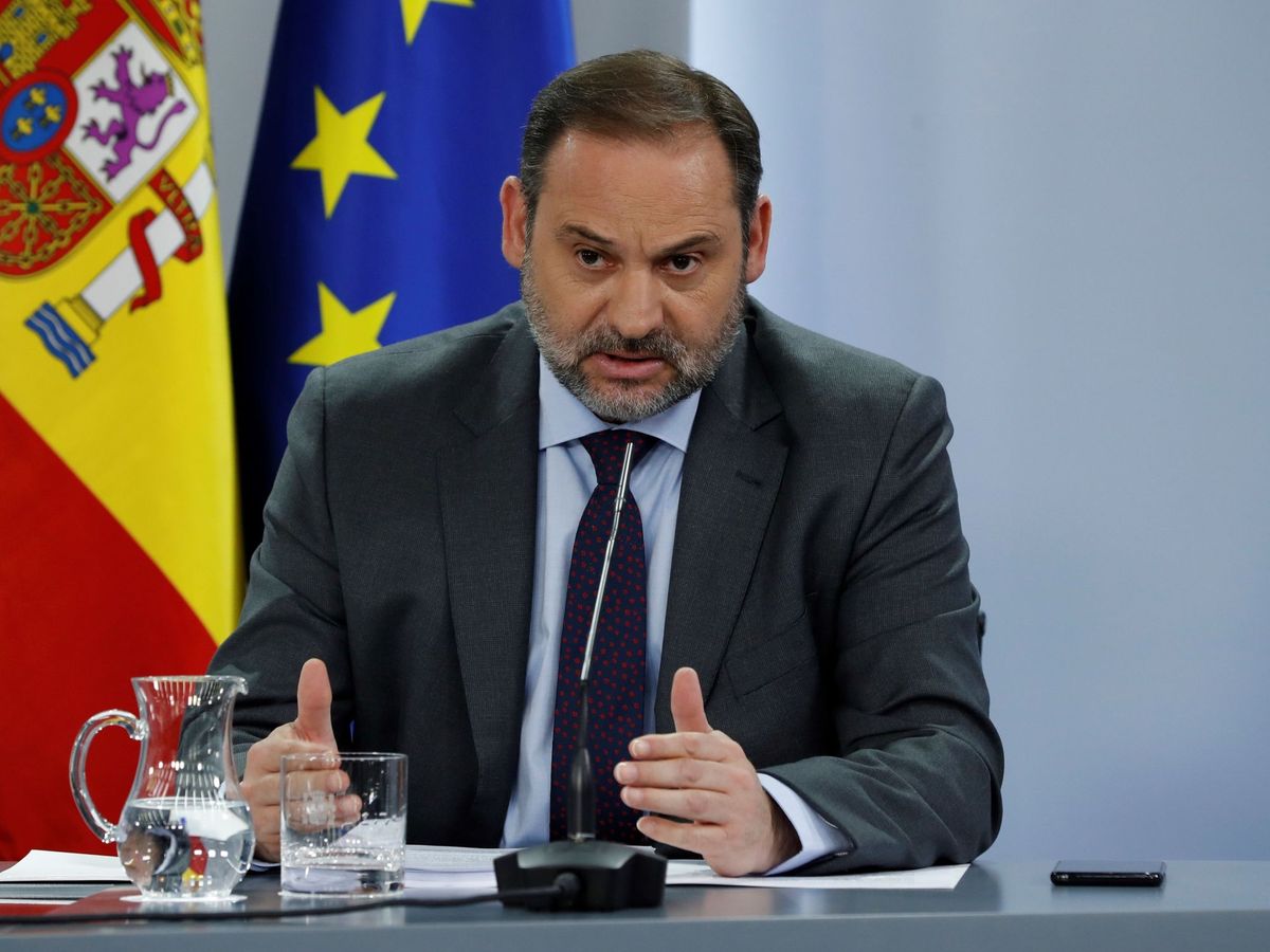 Foto: José Luis Ábalos, tras el consejo de ministros. (EFE)