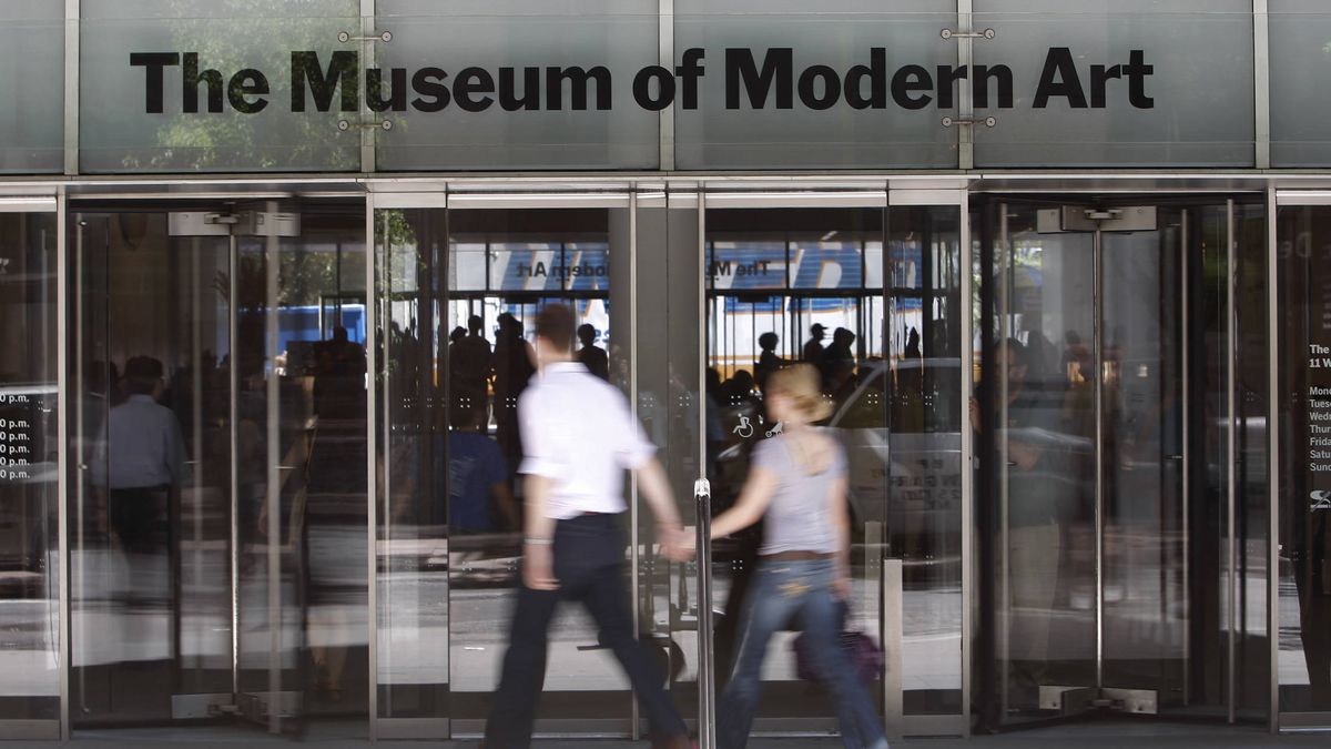 El MoMA revela uno de sus secretos para limpiar grandes obras: la saliva
