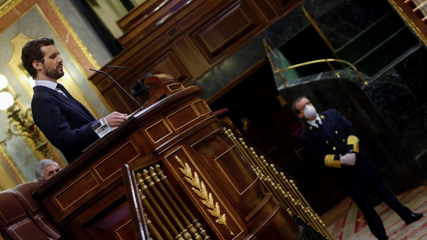 El líder del PP, Pablo Casado, durante su intervención en el pleno del Congreso, este jueves. (EFE)