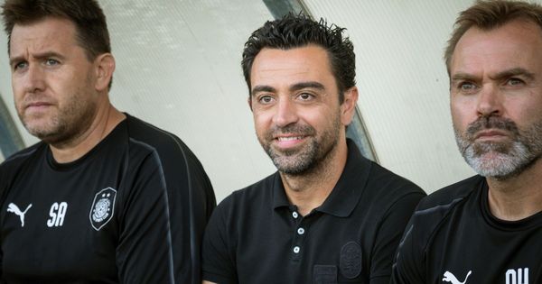 Foto: Xavi Hernández, en su primer partido como entrenador del Al Sadd. (EFE)