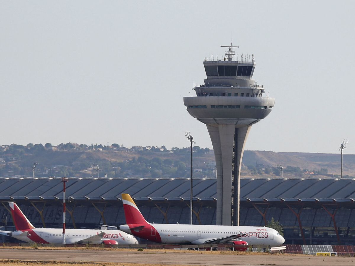 Foto: Aviones de Iberia Express en el aeropuerto de Madrid-Barajas. (Reuters)