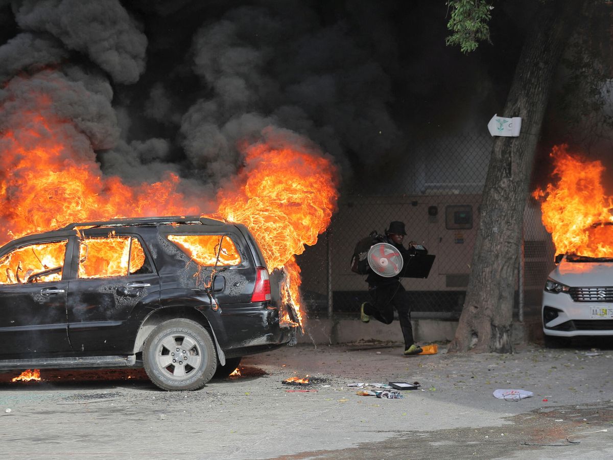 Foto: Protesta contra los precios del combustible en Haití. (Reuters/Ralph Tedy)