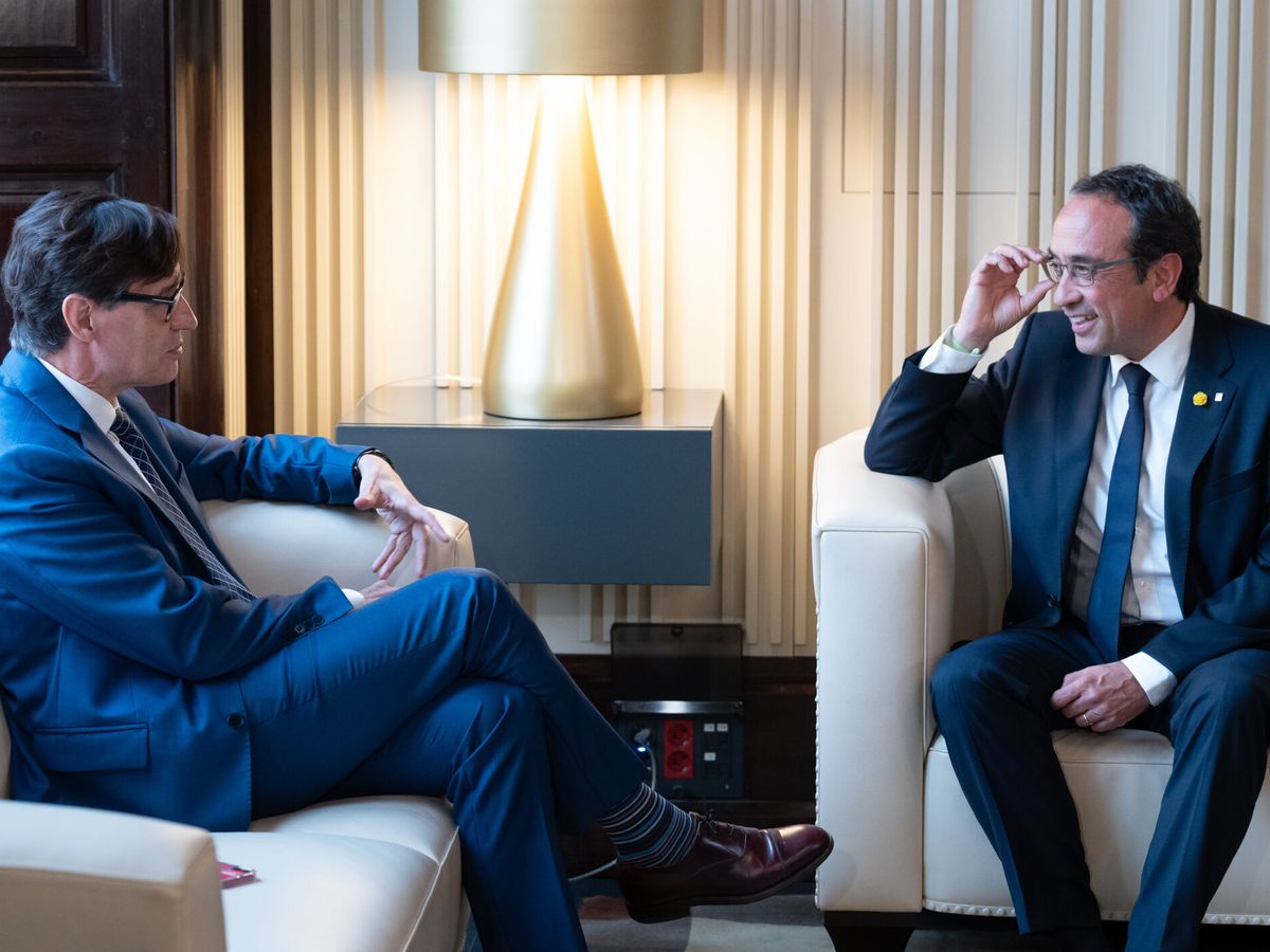 Foto: Josep Rull se reunió con Salvador Illa en una ronda de consultas para proponer candidato. (Europa Press/David Zorrakino)