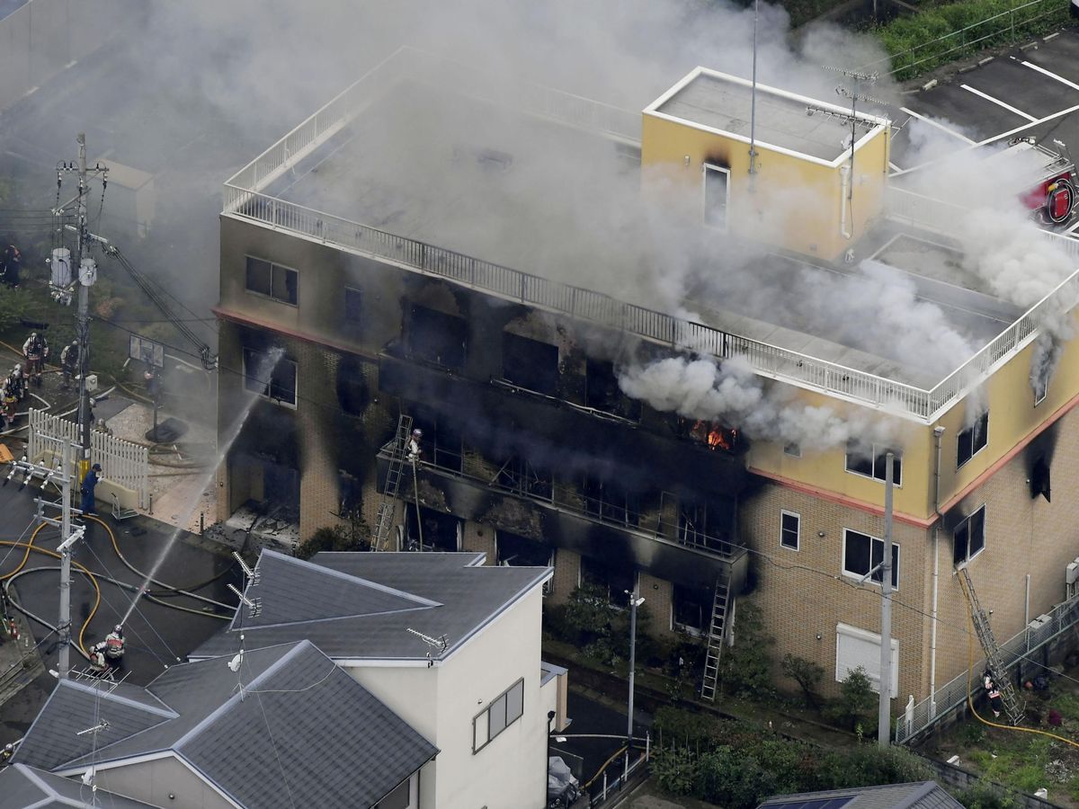 Foto: El incendio en Kyoto Animation. (Reuters)
